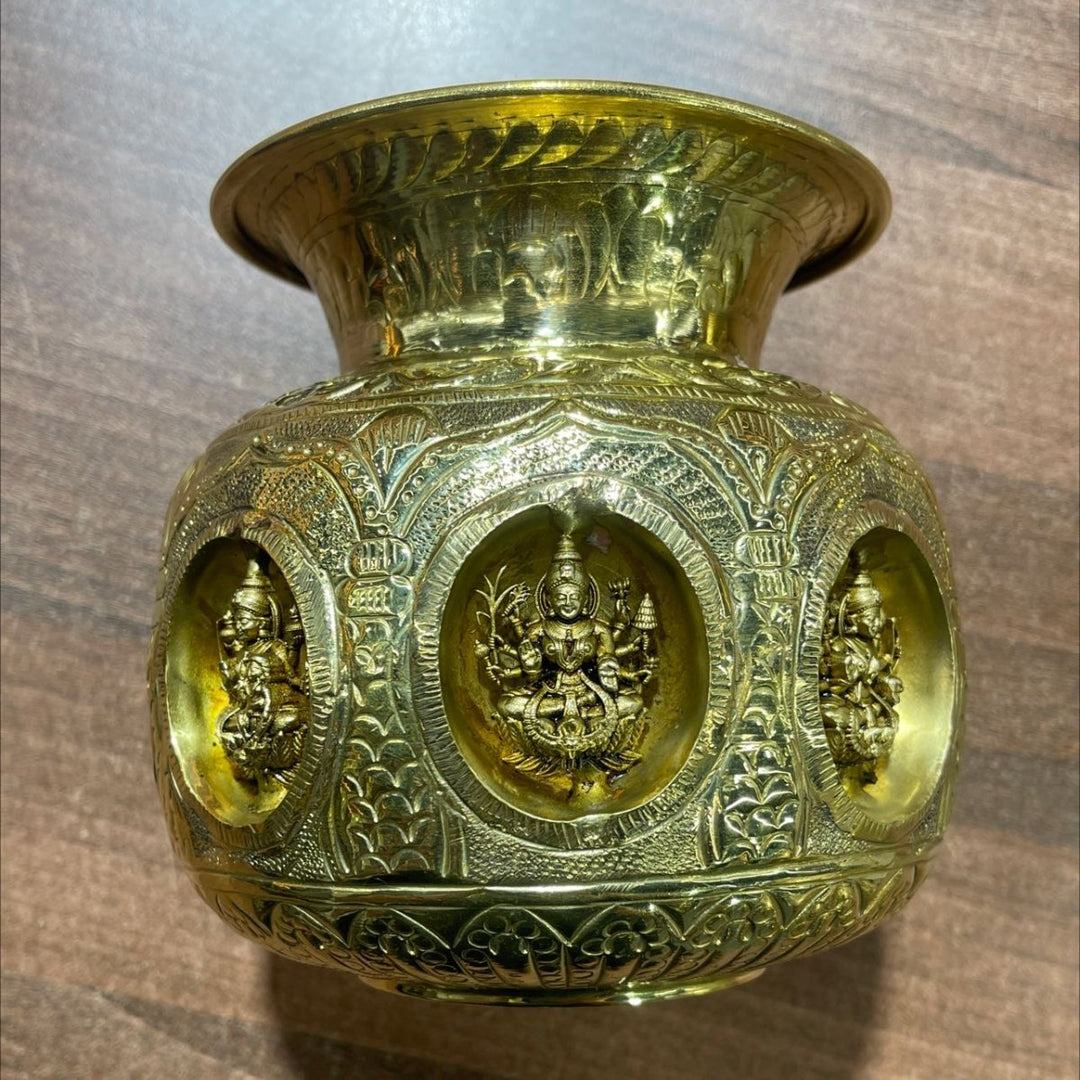 Brass Spl Lota Outer 650g - H5inch - ALLI BHAVAN
