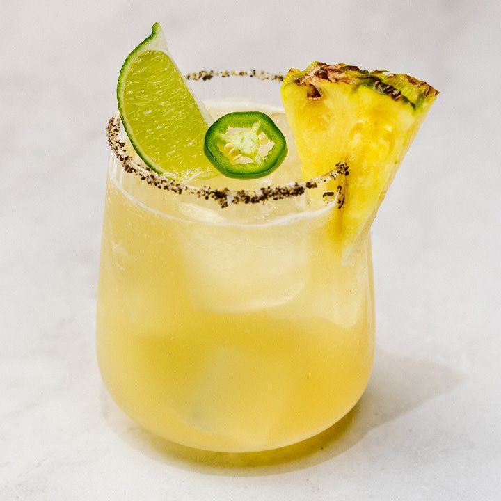 COCKTAIL MIX TWISTED PINEAPPLE MARGARITA - 33CL - Branded