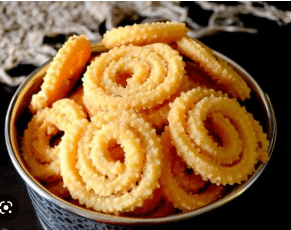 MUMMY SNACKS SPICY MURUKKU - 8PIECES - MUMMY SNACKS