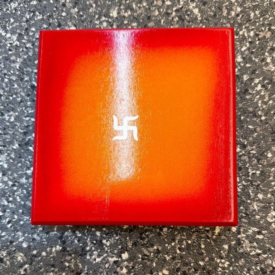 Wooden Red Chowki - 6x6 - ALLI BHAVAN